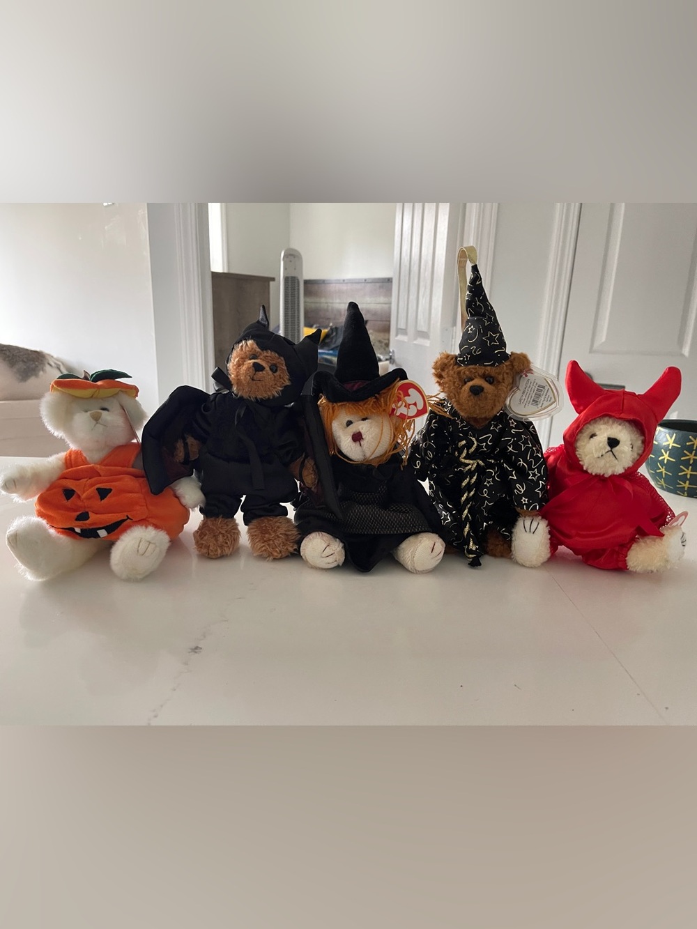 Ty Attic Treasures Lot of 5 Halloween Bears Carver Vlad Hagatha Merwyn Devlin